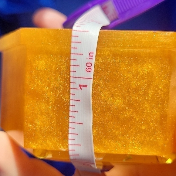 New Handmade Honeycomb Shape Yellow Resin Keepsake Dish With Wrapped Gift Box - Picture 10 of 10